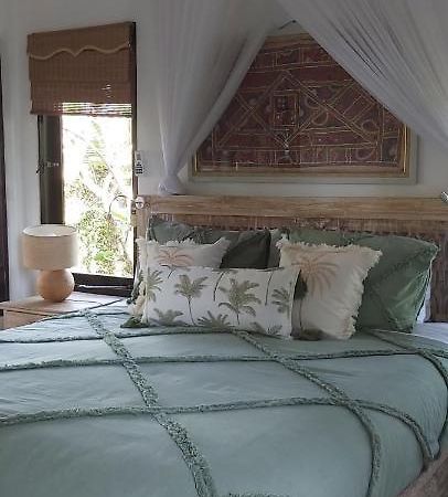 Villa Gede Private Guest House Selemadeg  外观 照片