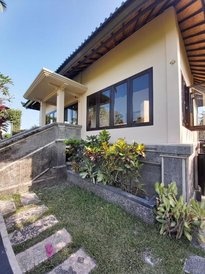 Villa Gede Private Guest House Selemadeg  外观 照片
