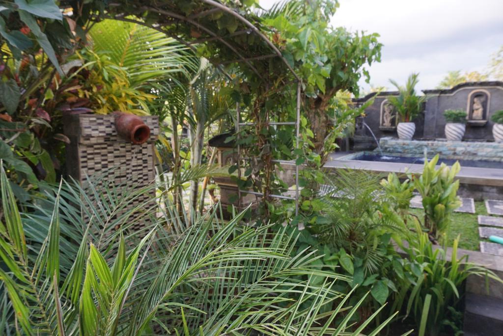 Villa Gede Private Guest House Selemadeg  外观 照片