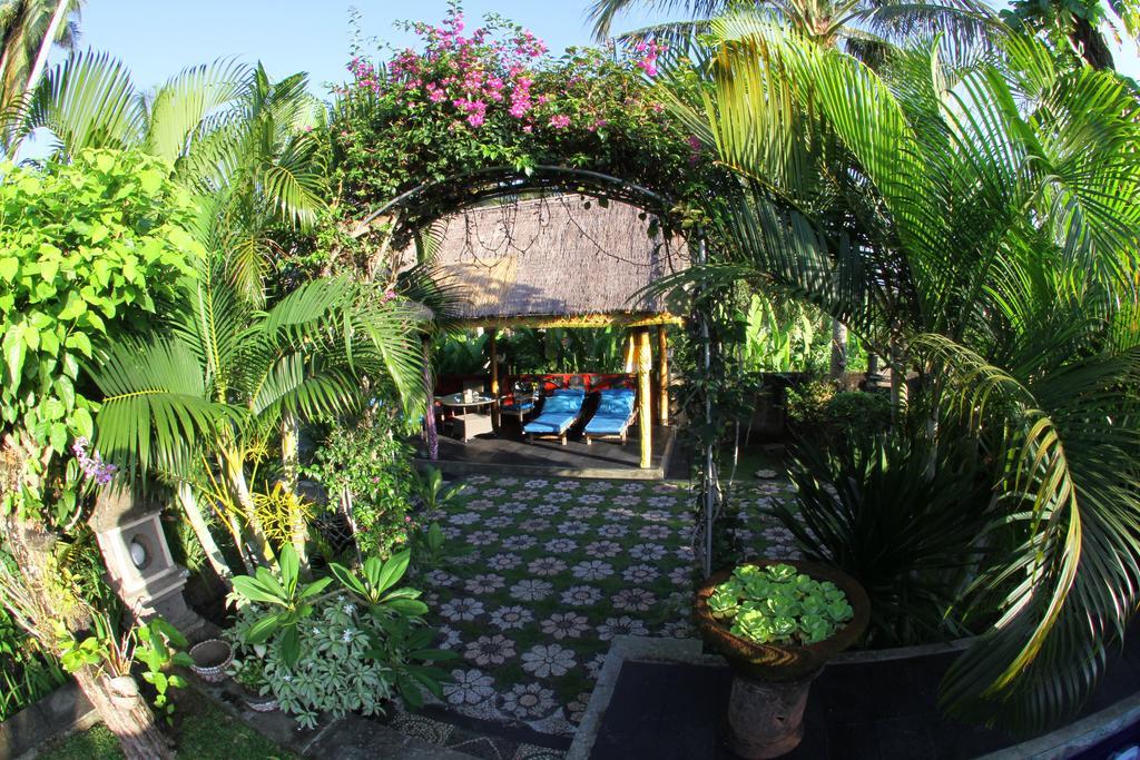 Villa Gede Private Guest House Selemadeg  外观 照片