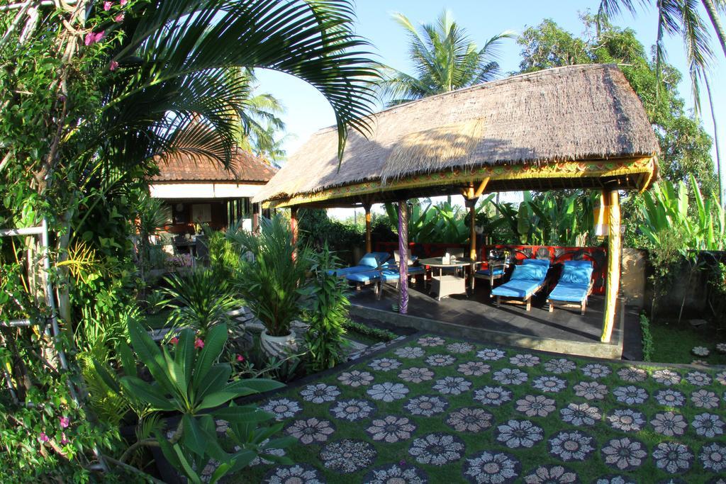 Villa Gede Private Guest House Selemadeg  外观 照片