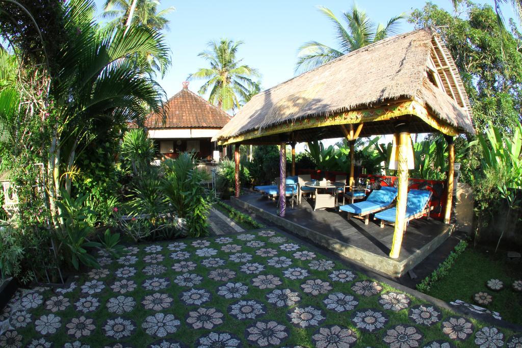 Villa Gede Private Guest House Selemadeg  外观 照片